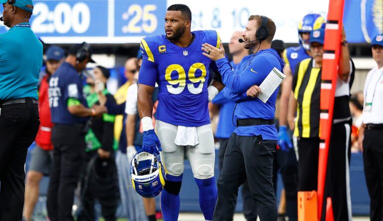Sean McVay Believes Aaron Donald Is Trending Toward Return To Rams