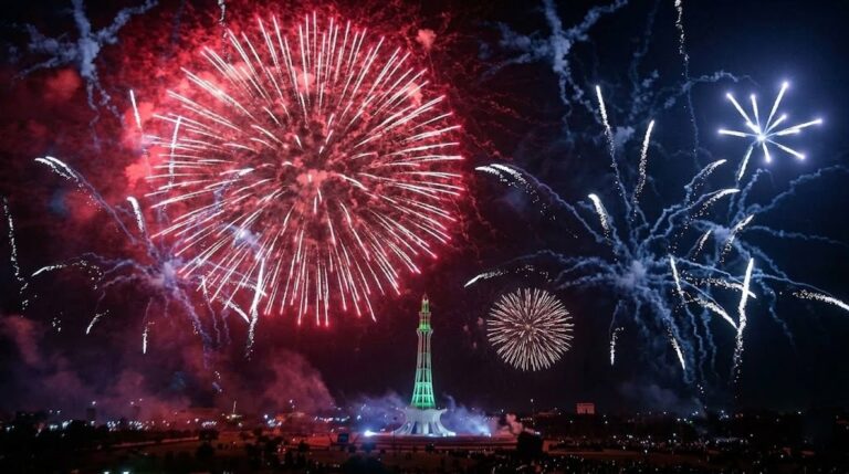 Where To Watch Independence Day Fireworks In Lahore This Year