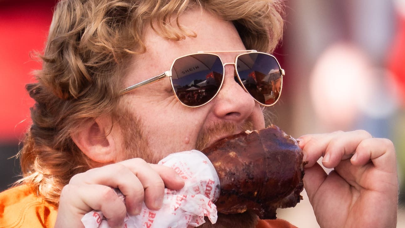 Beer Swords, Tachos And Brisket Dogs: Look At The New CFB Stadium Foods For 2026