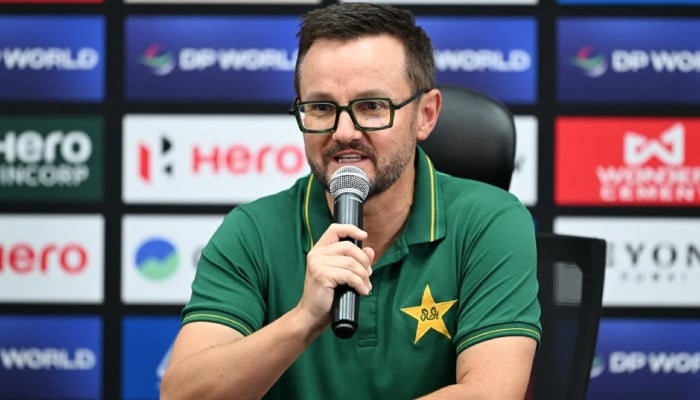 Hesson clarifies he had no role in selecting Pakistan's Test squad