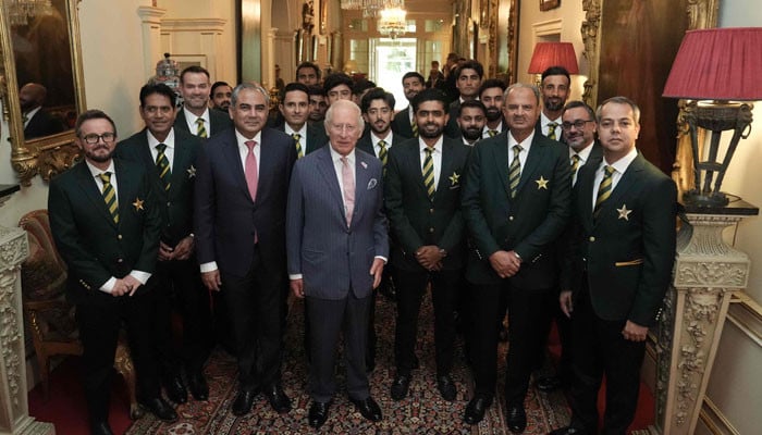 King Charles meets Pakistan cricket team at Clarence House