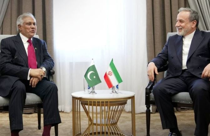 Pak Deputy Pm Engages Araghchi On Safe Shipping Energy Supplies Amid Hormuz Crisis