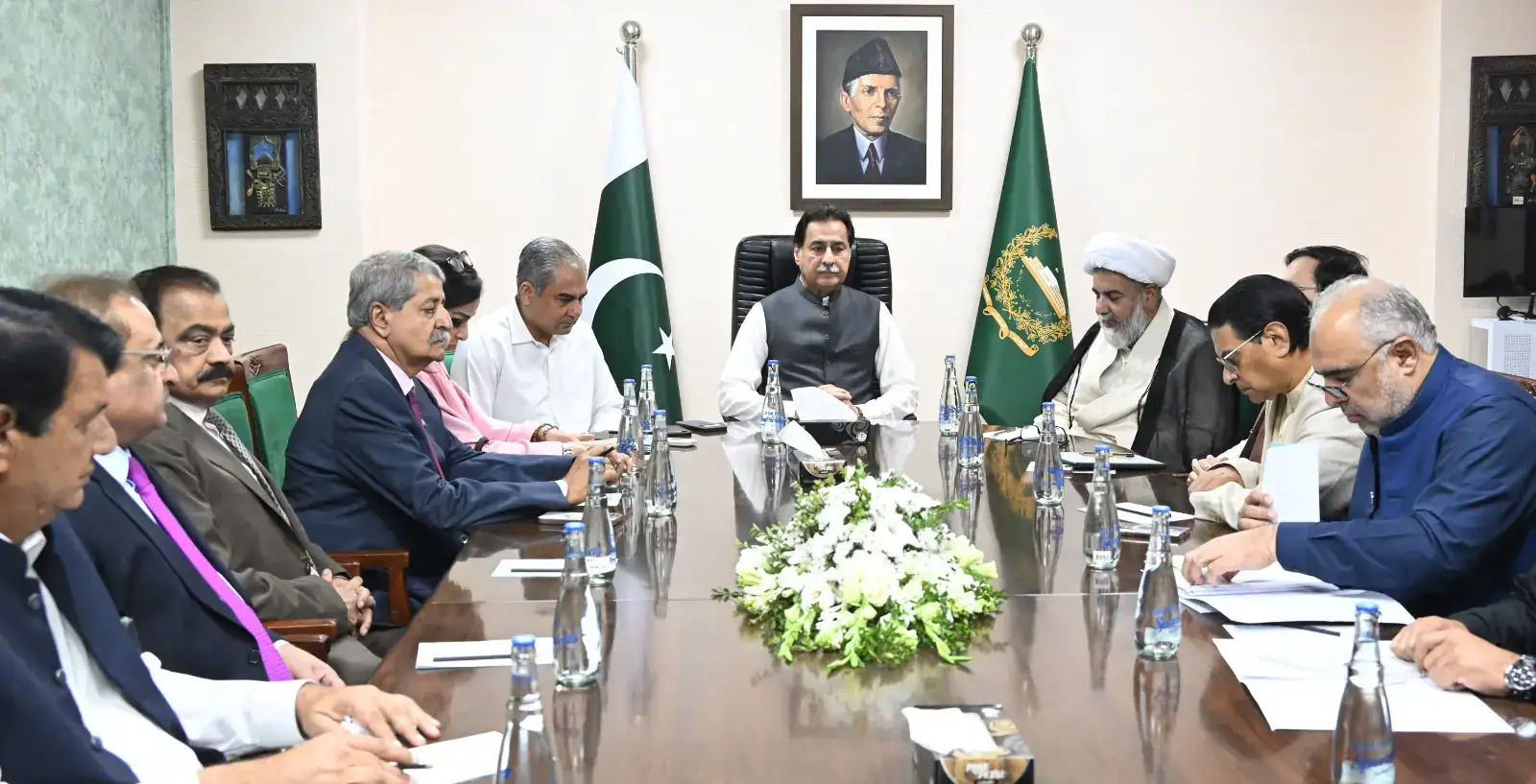 Breakthrough in Govt-Opposition Talks ahead of PTI's Long March to Islamabad
