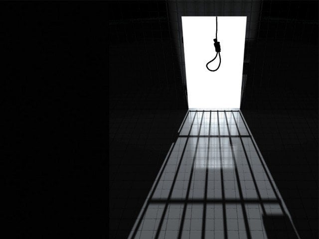 Karachi court sentences policeman to death in fake encounter case