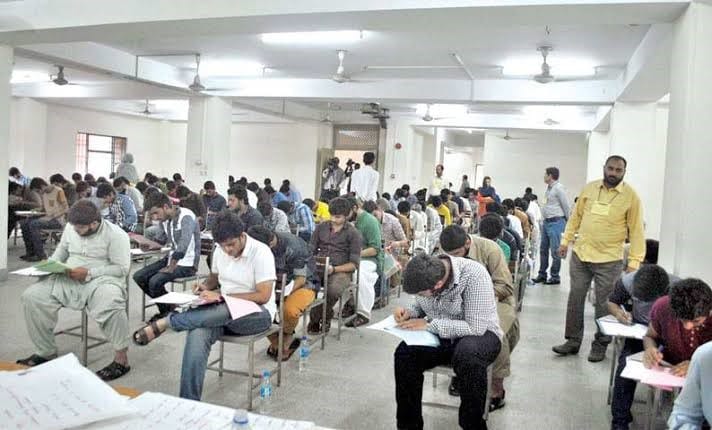 Uhs Announces Postgraduate Entry Test Results 2131 Of 8271 Candidates Pass