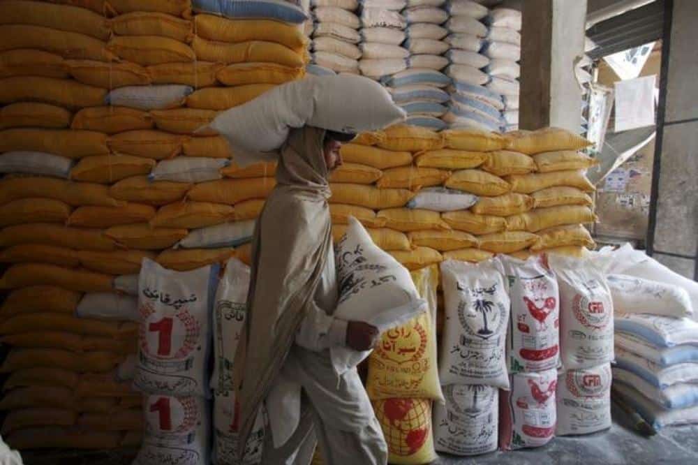 Weekly inflation rises 0.57pc, 20kg flour bag jumps by Rs400